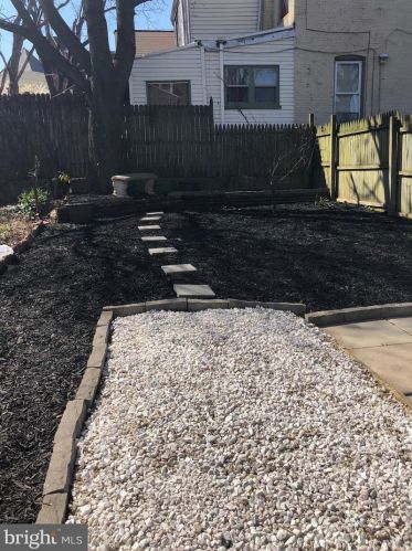 504 Chestnut St, Lancaster PA  17602-3019 exterior