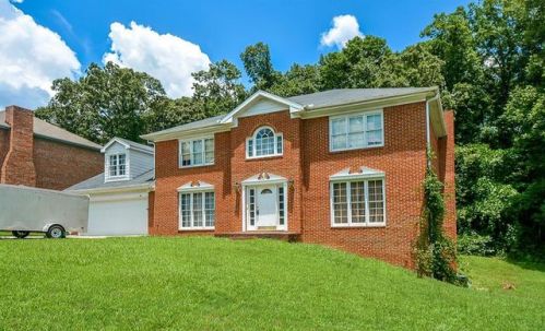 6426 Phillips Pl, Lithonia, GA 30058-8905