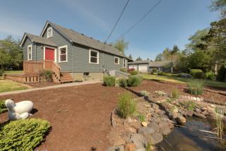 93061 Country Ln, Tongue Point, OR 97103-8204
