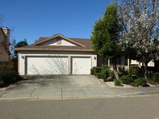8821 Canyon Oak Dr, Windsor, CA 95492-8354