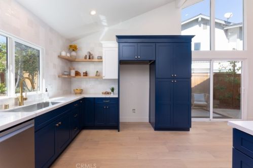 5812 Carbeck Dr, Huntington Beach CA  92648-1009 exterior