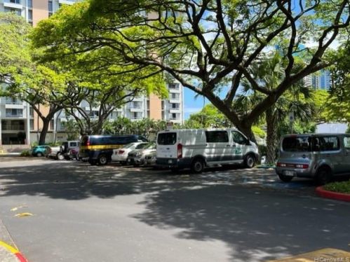 1519 Nuuanu Ave, Honolulu HI  96817-3755 exterior