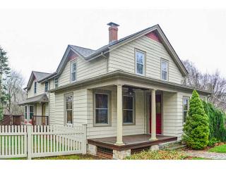 8 Institute Ln, Scituate, RI 02857-1415