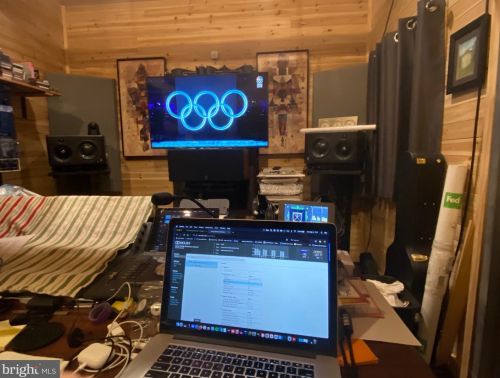 520 End Ave, Tavistock NJ  08033-2630 exterior