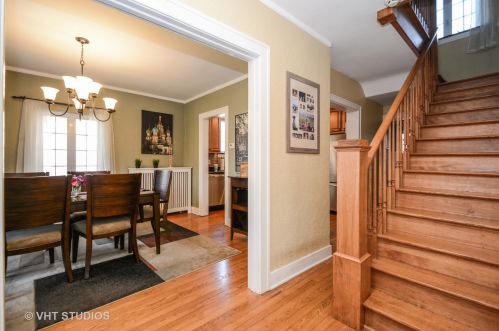 825 Argyle Ave, Homewood, IL 60422-1258