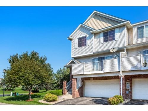 7686 Ponds Edge Path, Prior Lake, MN 55378-4704