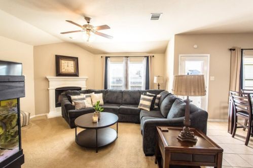 1729 Park Trl Blvd, Princeton TX 75407-2698 exterior