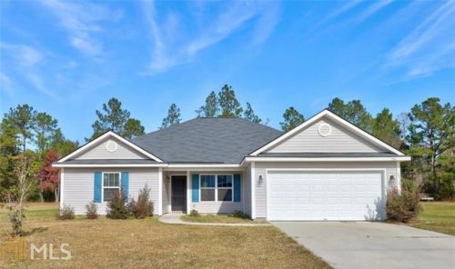 173 Blackwater Way, Stillwell, GA 31329-5074