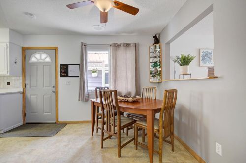 2070 Ivy St, Saint Paul MN  55109-4029 exterior