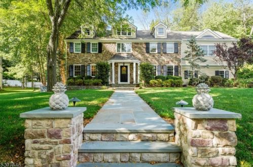 10 Wickham Way, Chatham Township, NJ 07928-1366
