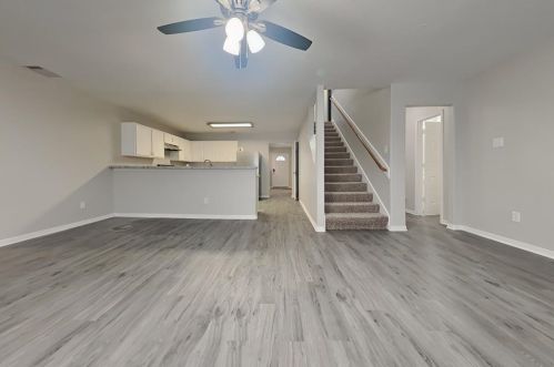 16880 Greenhouse St, Conroe, TX 77385-6079