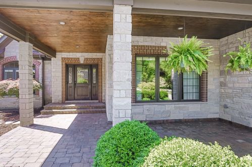 437 Giles Ct, Hanover Park, IL 60103-4413