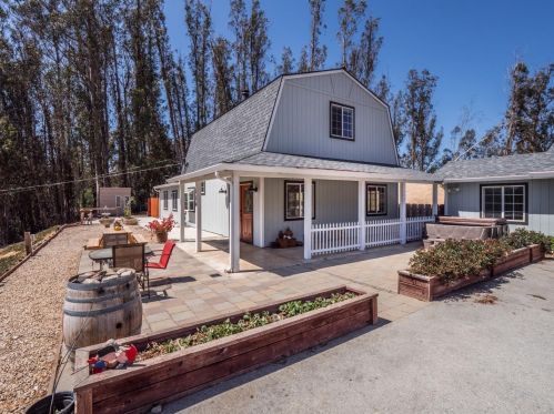 554 Maher Rd, Watsonville, CA 95076-9043