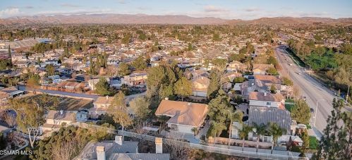 1267 Fitzgerald Rd, Simi Valley CA 93065-4480 exterior