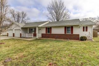 900 7th St, Sicily, IL 62558-9646