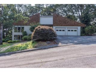 1305 Highland Dr, Stayton, OR 97383-1410