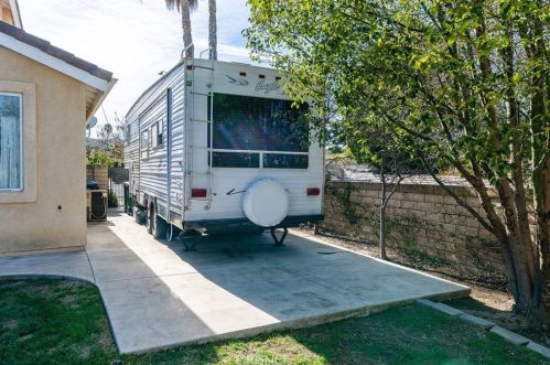 1349 Fitzgerald Rd, Simi Valley CA  93065-4480 exterior