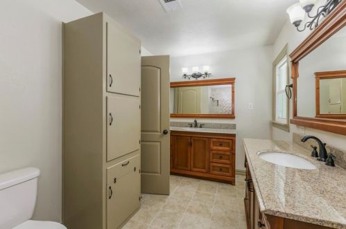 2200 Mcewen Ct, Fort Worth TX  76112-7927 exterior