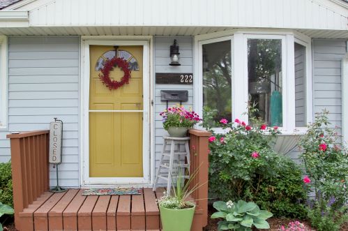 222 Grace St, Bensenville, IL 60106-2510