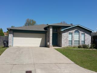 4229 Iris Ave, Fort Worth TX  76137-1253 exterior