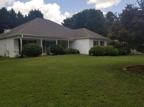 180 Lacey Oak Ln, Loganville, GA 30052-4950