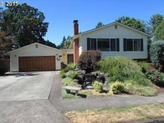 17315 Crownview Dr, Gladstone, OR