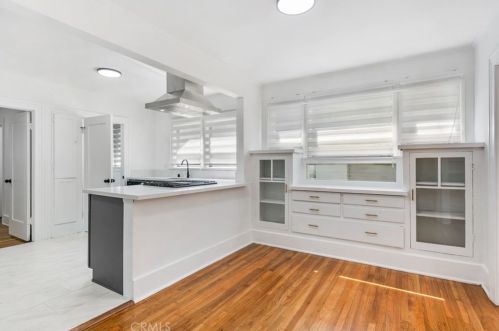 244 Kenwood St, Glendale CA  91206-4209 exterior