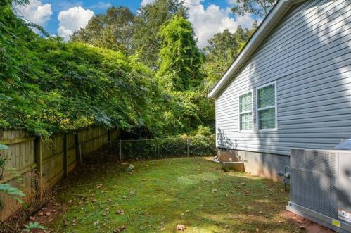 2475 Hazel Dr, Atlanta GA  30316-3405 exterior