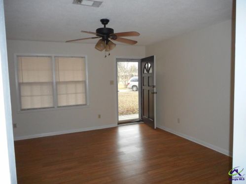 97 Knightsvue Pl, Warner Robins GA  31093-2262 exterior