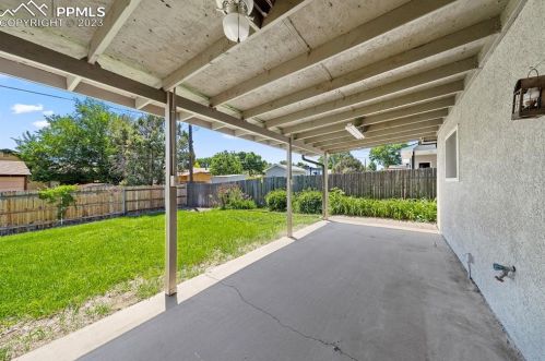 2040 Oakwood Ln, Pueblo CO  81005-2531 exterior