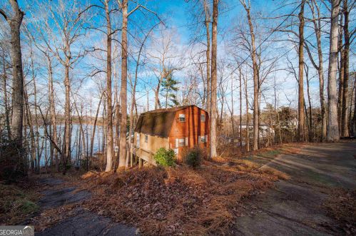 6995 Lakeside Pl, Gainesville, GA 30506-6439