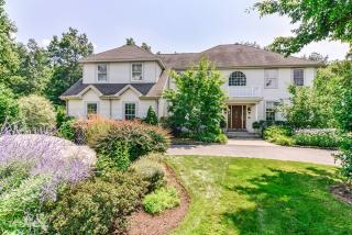 166 Feldspar Rdg, Glastonbury, CT 06033-3374