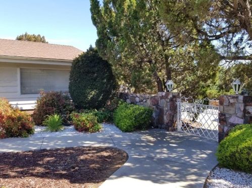 203 Westwind Dr, El Cajon, CA 92020-2957