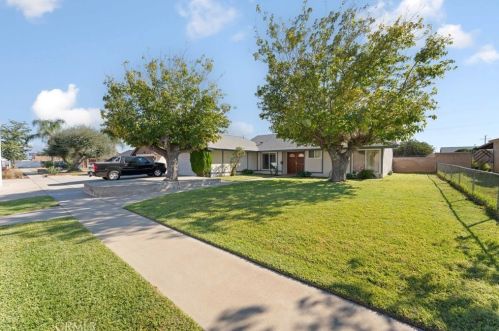 371 Tahoe St, Rialto, CA 92376-2708