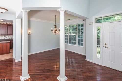 8 Coolidge Way, Princeton, NJ 08540-1672