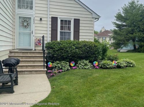 3802 Buckingham Cir, Middletown, NJ 07748-4239