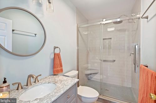 5070 Lerch Dr, Shady Side MD 20764-9650 exterior