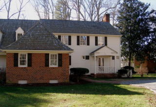 25 The Grn, Weems, VA 22576-2804