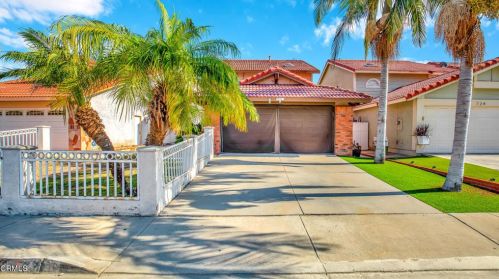 720 Matthisen Cir, Compton, CA 90220-3683