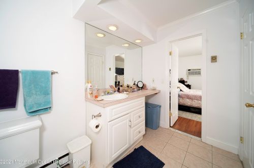 62 Manchester Ct, Tinton Falls NJ  07701-5496 exterior