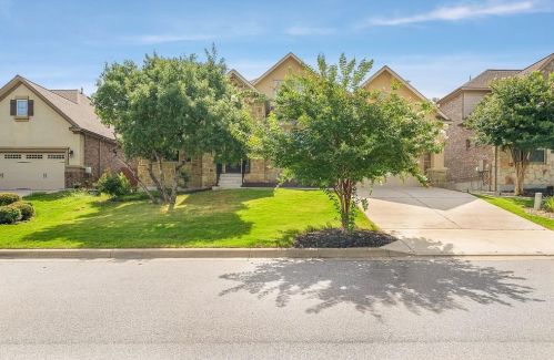 5429 Cherokee Draw Rd, Austin TX  78738-4077 exterior