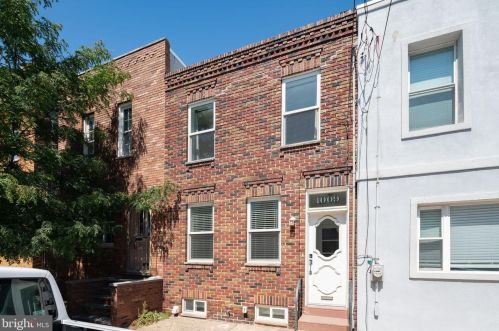 1009 Mckean St, Philadelphia, PA 19148-2352