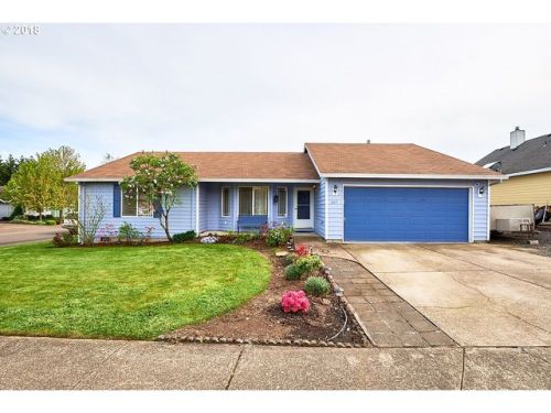 883 10th Ct, Lafayette, OR 97127-9620