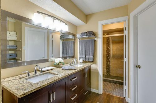 1241 Sicily Dr, Garland TX 75040-4257 exterior