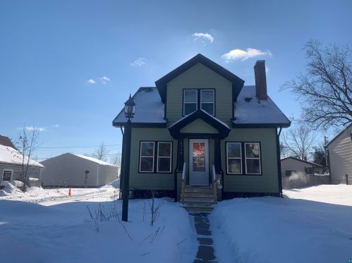 5328 Tioga St, Duluth MN  55804-1668 exterior