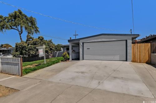 28562 Rochelle Ave, Hayward CA  94544-5454 exterior