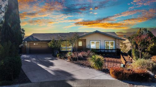 133 Braemer Ct, Benicia, CA 94510-2003