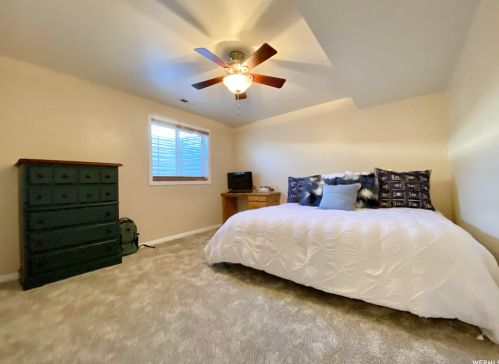 381 400, Smithfield UT 84335-1349 exterior