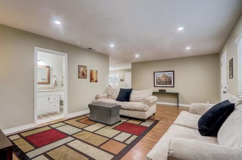 145 El Valle Opulento, Vista CA 92083-7708 exterior