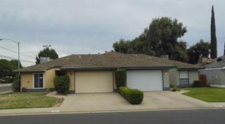 605 Vine Ct, Lemoore, CA 93245-3493